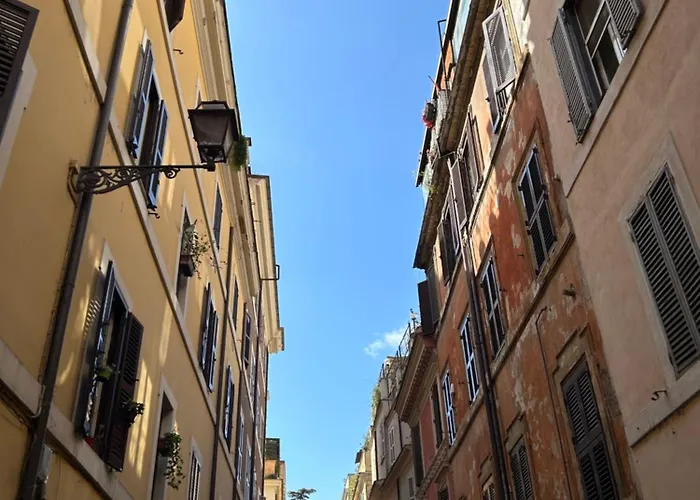 Lovely In The Center Of Rome, Monti